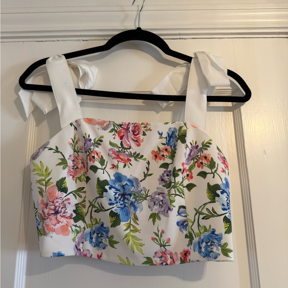 Alice + Olivia Nike Floral Crop Top - Picture 2 of 3